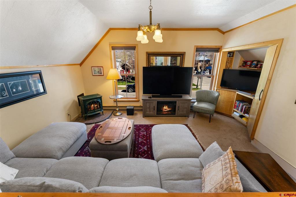 428 Elk Avenue Property Photo 11