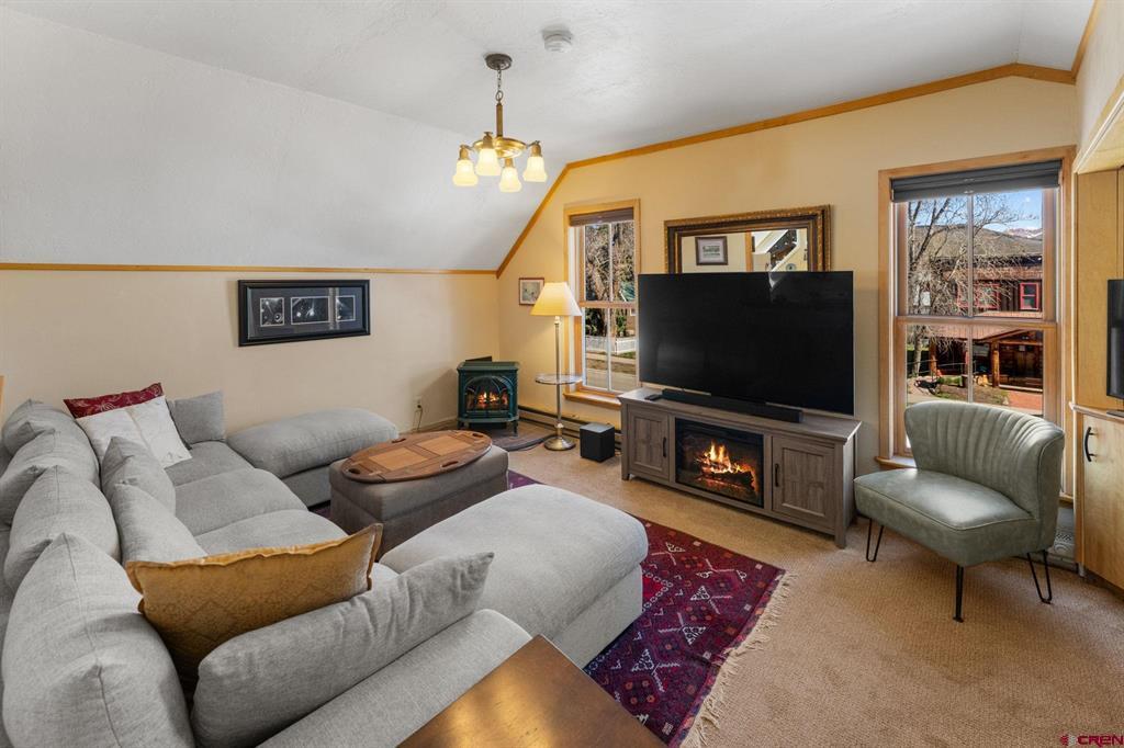428 Elk Avenue Property Photo 12