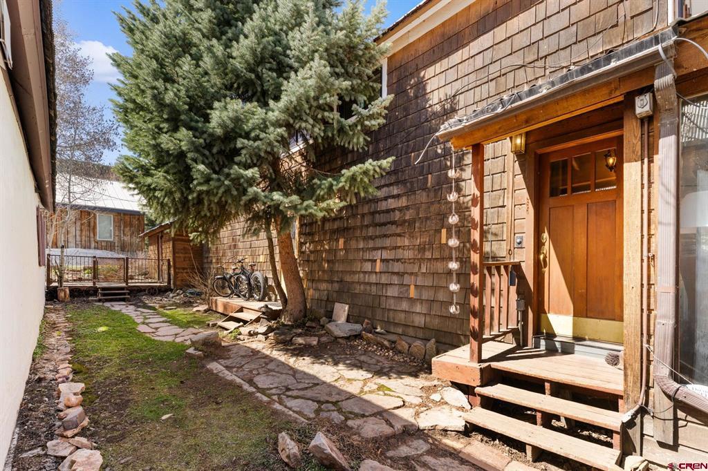 428 Elk Avenue Property Photo 31