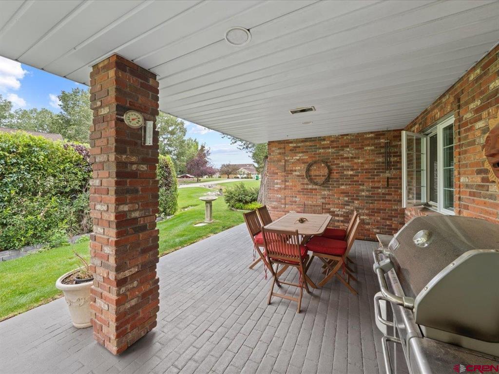 16890 Wildwood Drive Property Photo 33