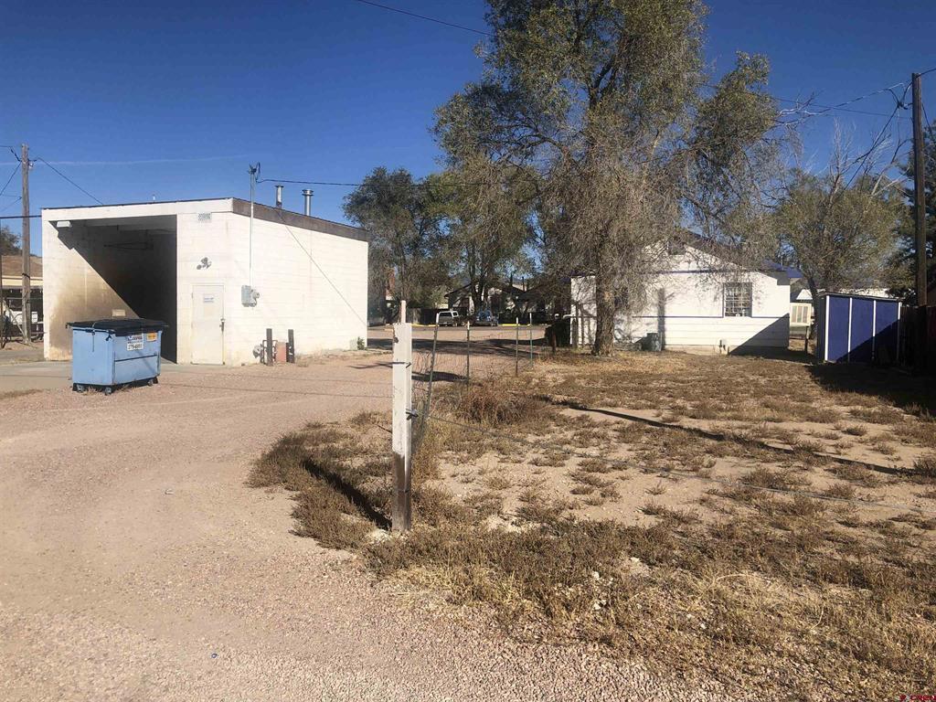 406 Broadway Property Photo 5
