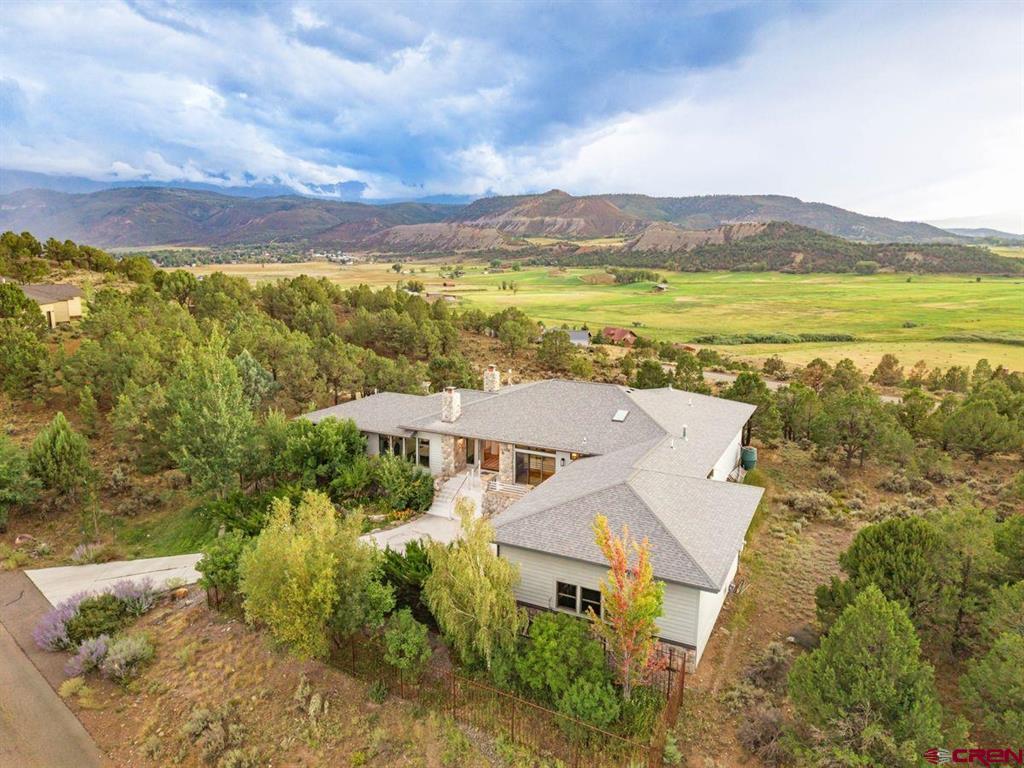 1040 Golden Eagle Trail Property Photo 3