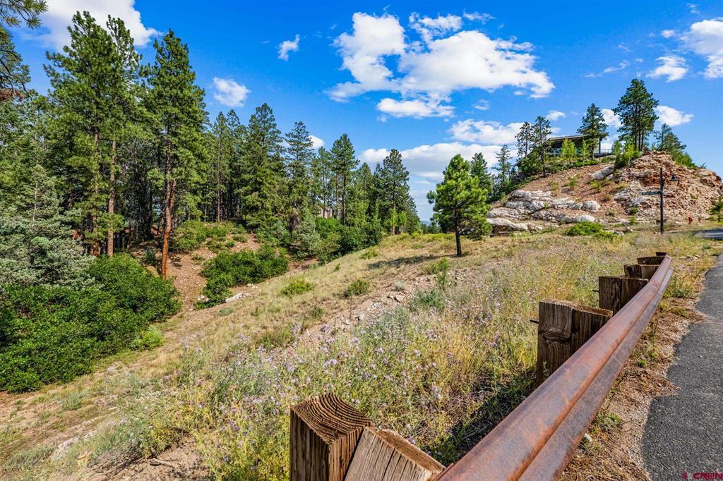 307 Glacier Cliff Drive Property Photo 7