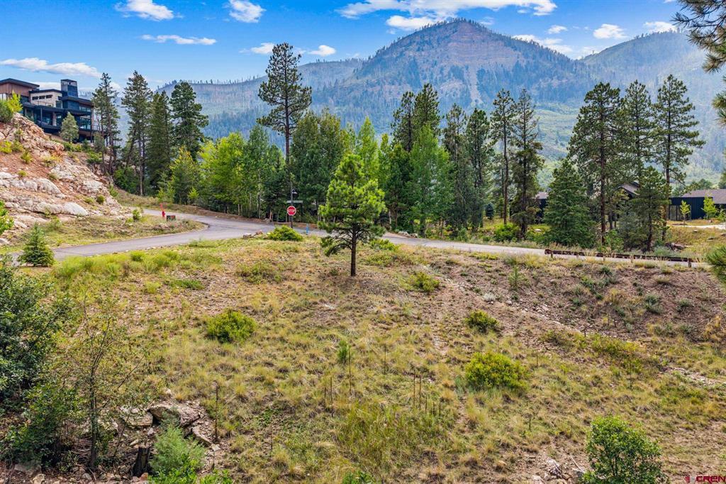 307 Glacier Cliff Drive Property Photo 22