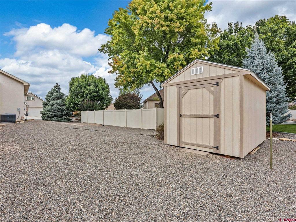 2842 Outlook Road Property Photo 25