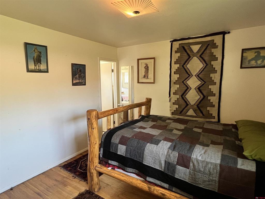 1005 S Cedar Street Property Photo 8