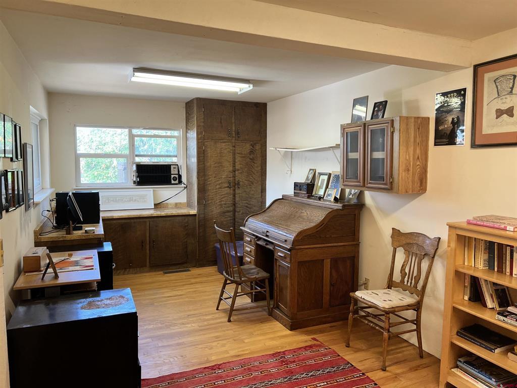1005 S Cedar Street Property Photo 13