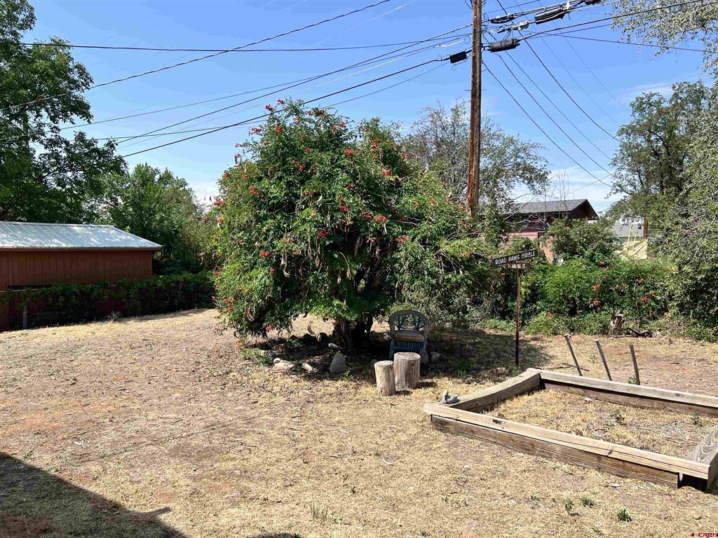 1005 S Cedar Street Property Photo 15