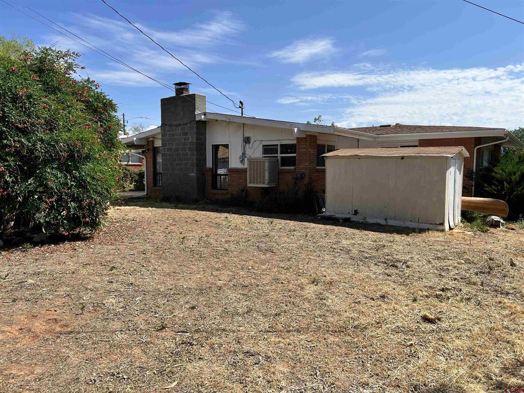 1005 S Cedar Street Property Photo 19