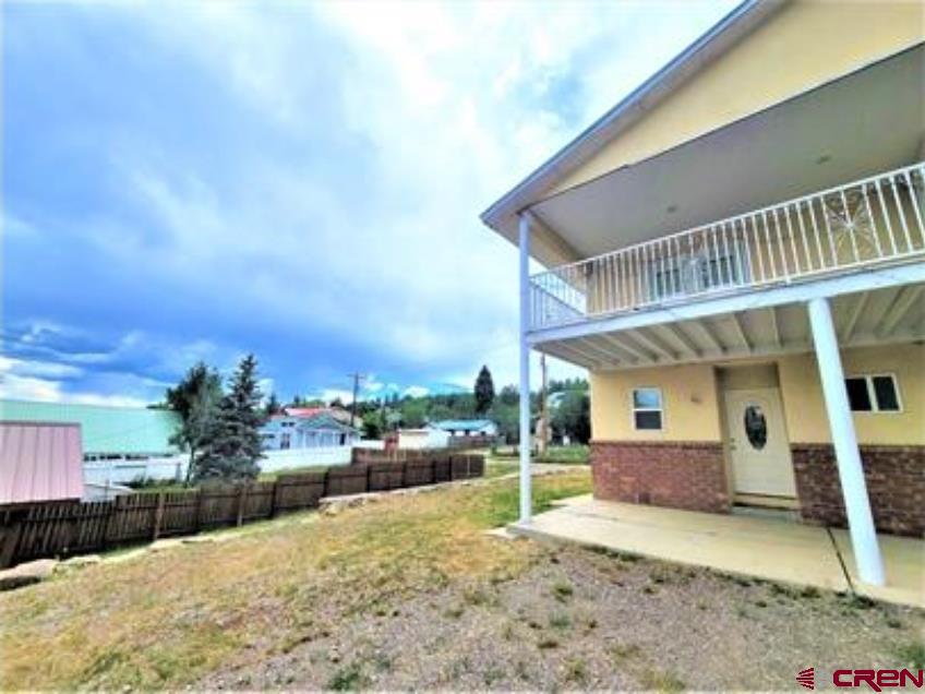 243 S 8th Street Property Photo 2