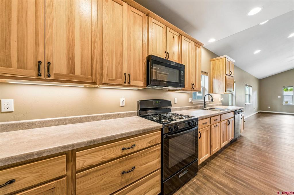 571 Confluence Avenue Property Photo 12