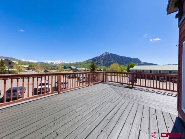 717 Sixth Street Property Photo 1