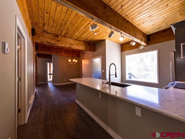717 Sixth Street Property Photo 5
