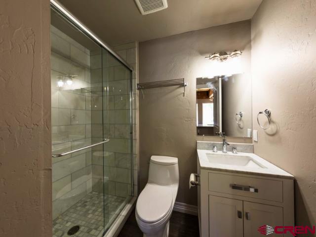 717 Sixth Street Property Photo 8