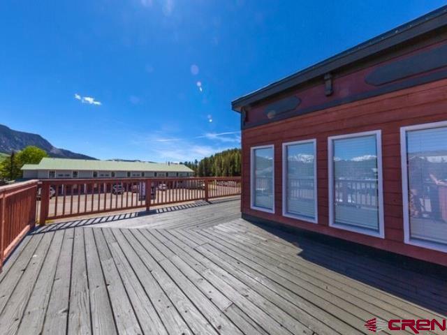 717 Sixth Street Property Photo 18