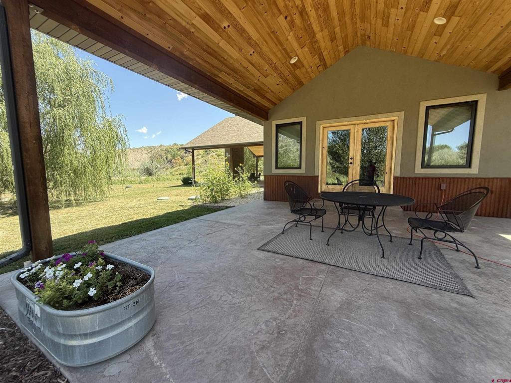 7528 S River Road Property Photo 7