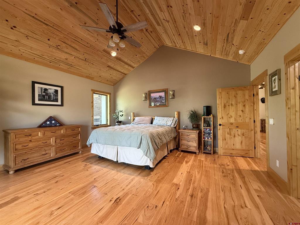 7528 S River Road Property Photo 9