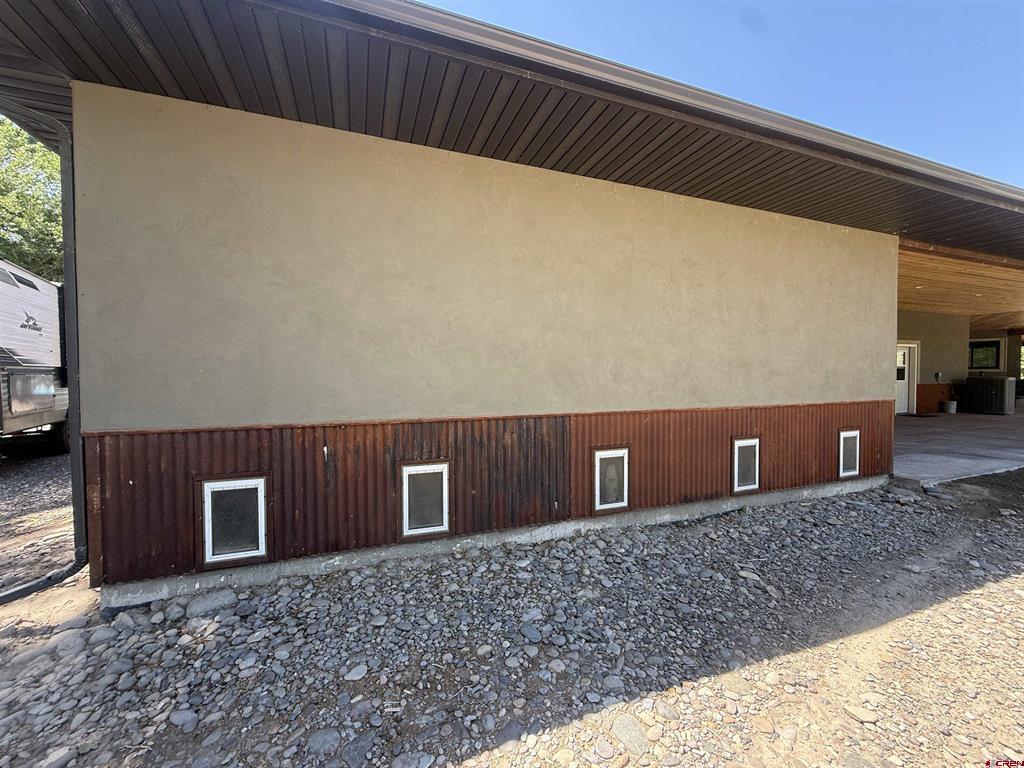 7528 S River Road Property Photo 11