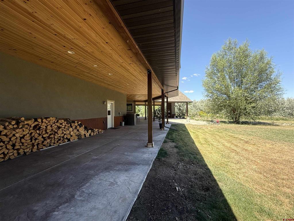 7528 S River Road Property Photo 12