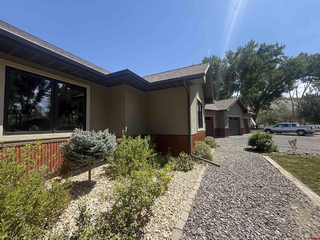 7528 S River Road Property Photo 14