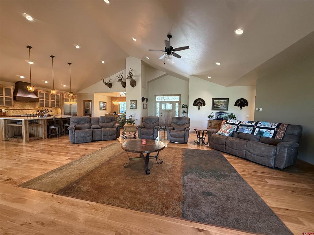 7528 S River Road Property Photo 29