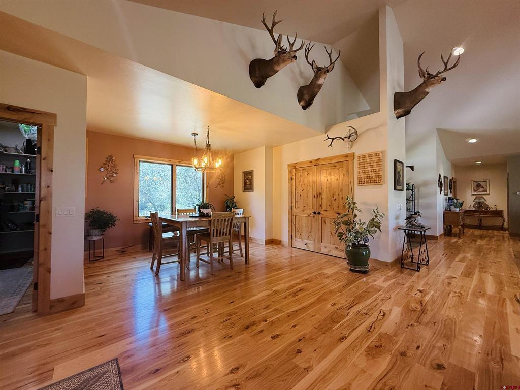 7528 S River Road Property Photo 33