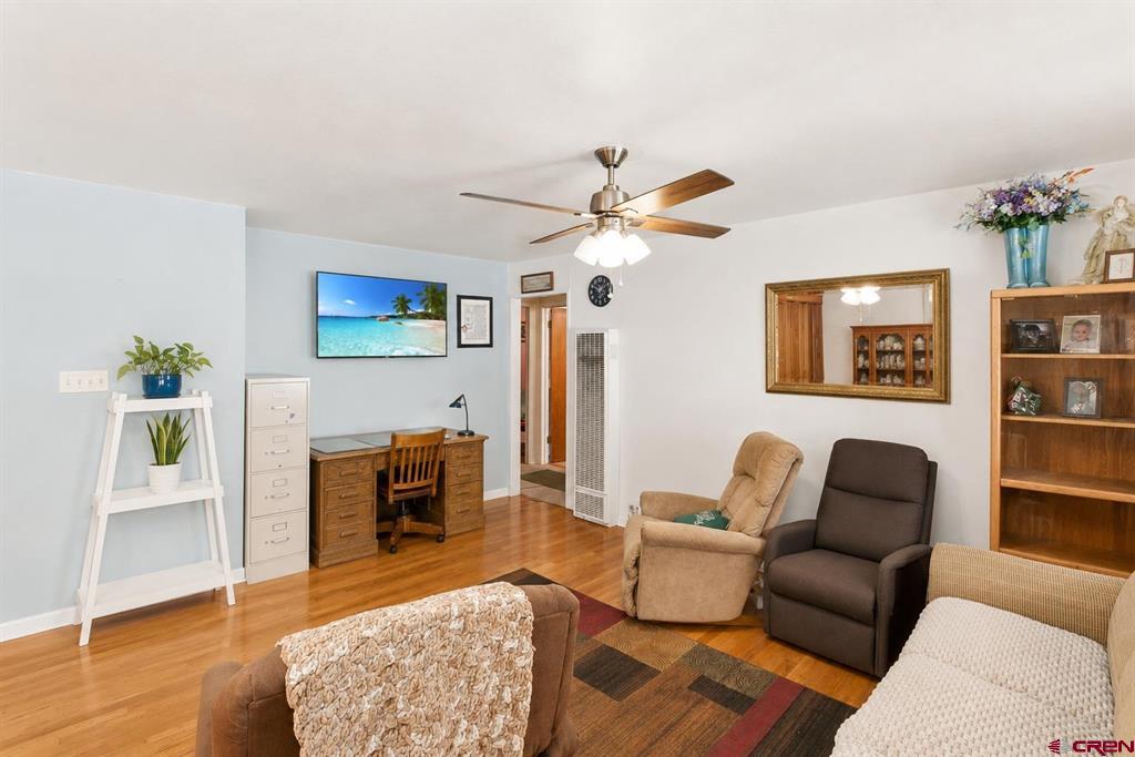 2012 Eastlawn Avenue Property Photo 4