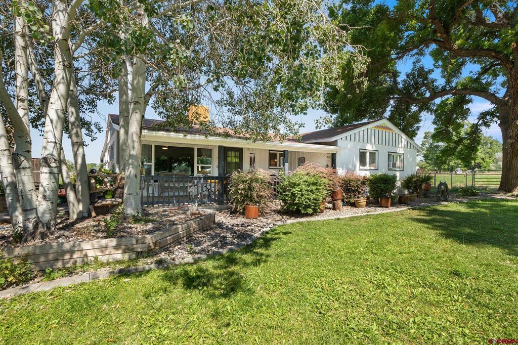 665 30 1/2 Road Property Photo 2