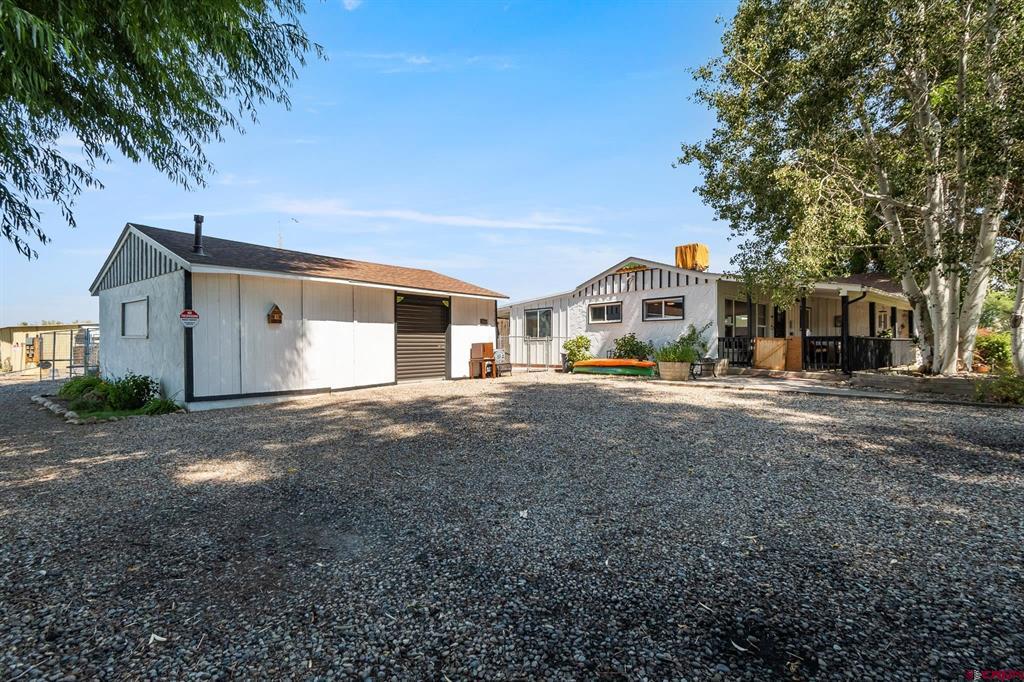 665 30 1/2 Road Property Photo 6