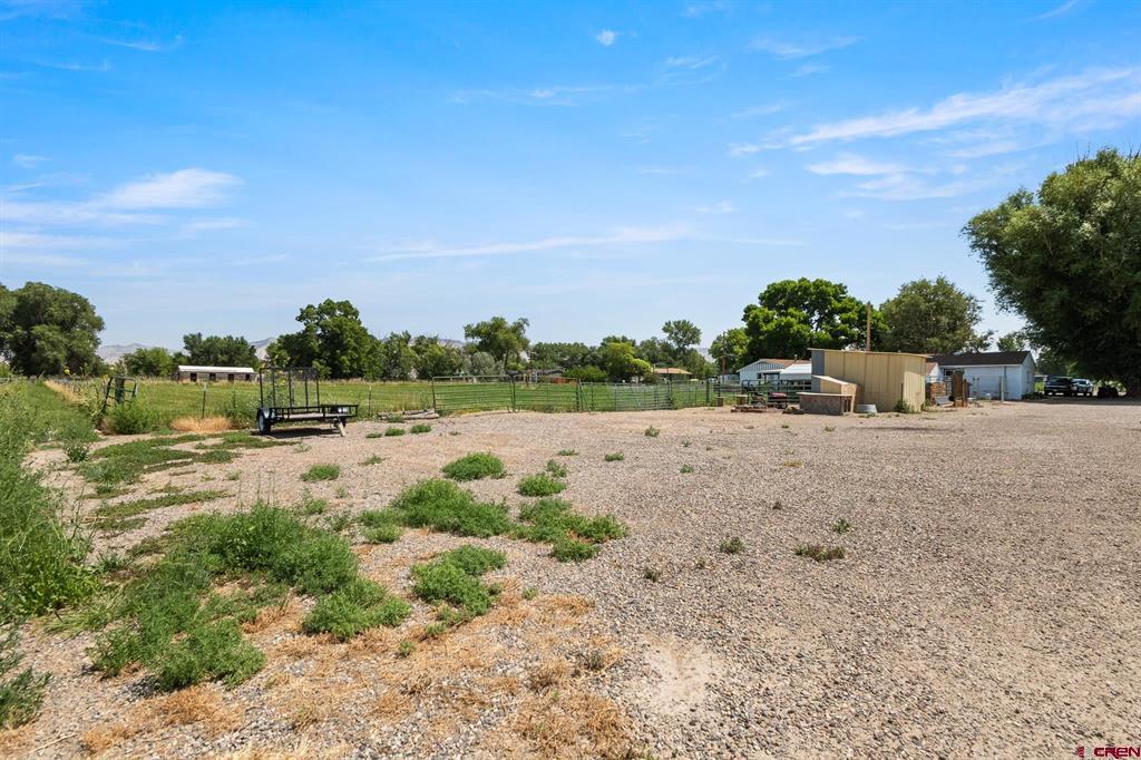 665 30 1/2 Road Property Photo 33