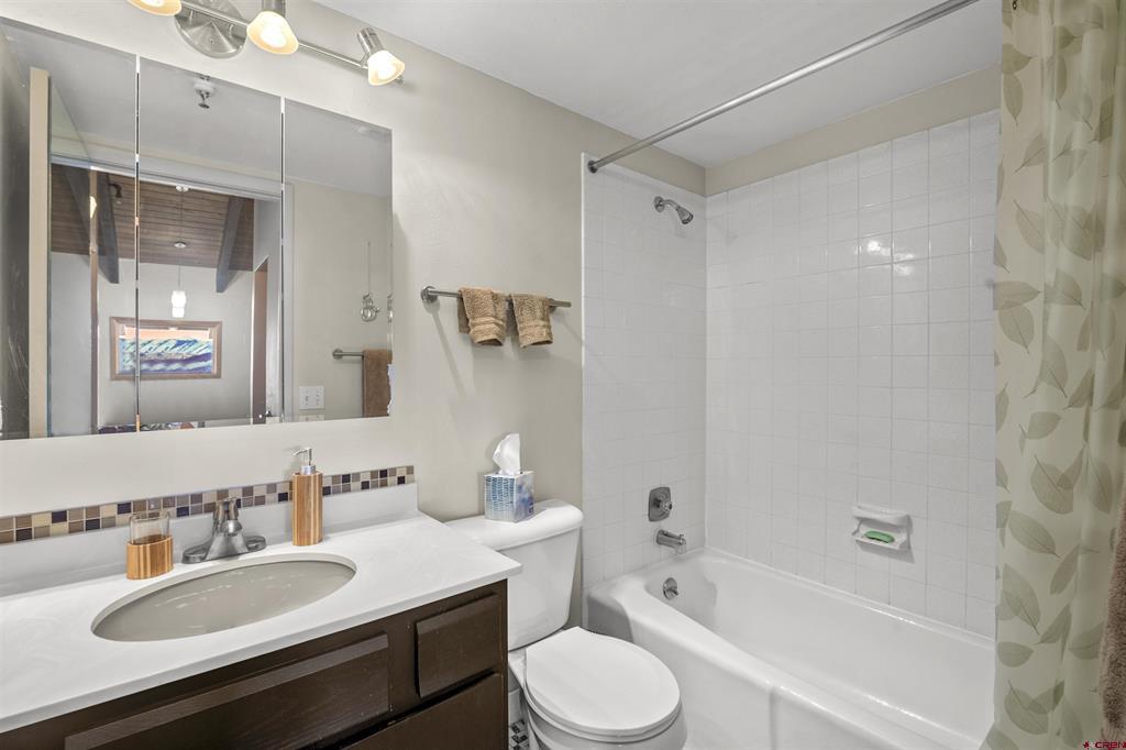 60 Hunter Hill Road Property Photo 15
