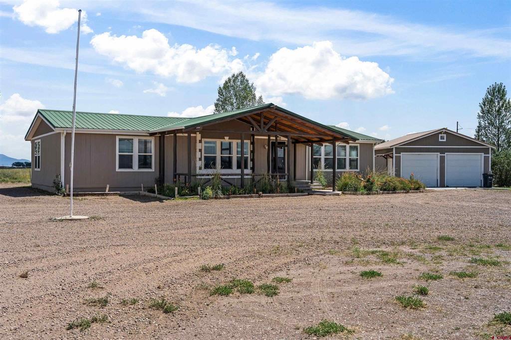 2103 E County Road 2 S Property Photo 4