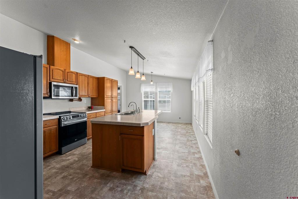 2103 E County Road 2 S Property Photo 5