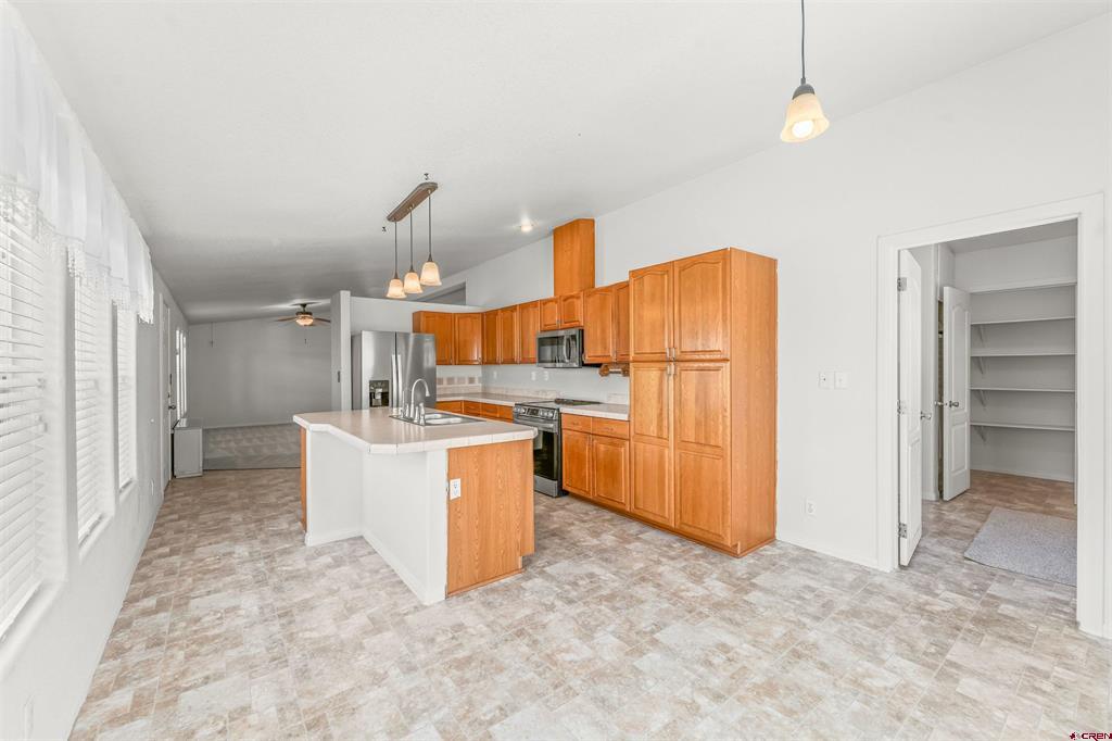 2103 E County Road 2 S Property Photo 6