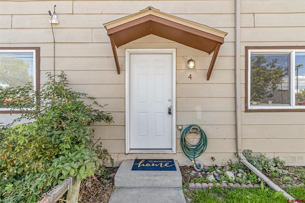 740 N Cascade Avenue Property Photo 2