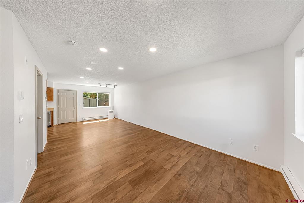 740 N Cascade Avenue Property Photo 5