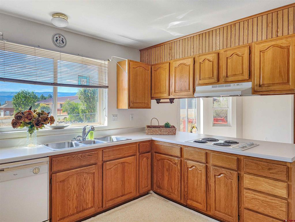 17483 Surface Creek Road Property Photo 10