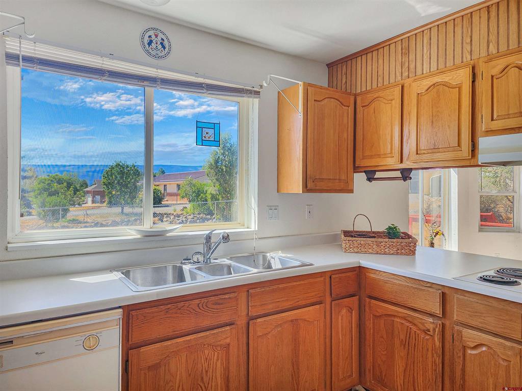 17483 Surface Creek Road Property Photo 11