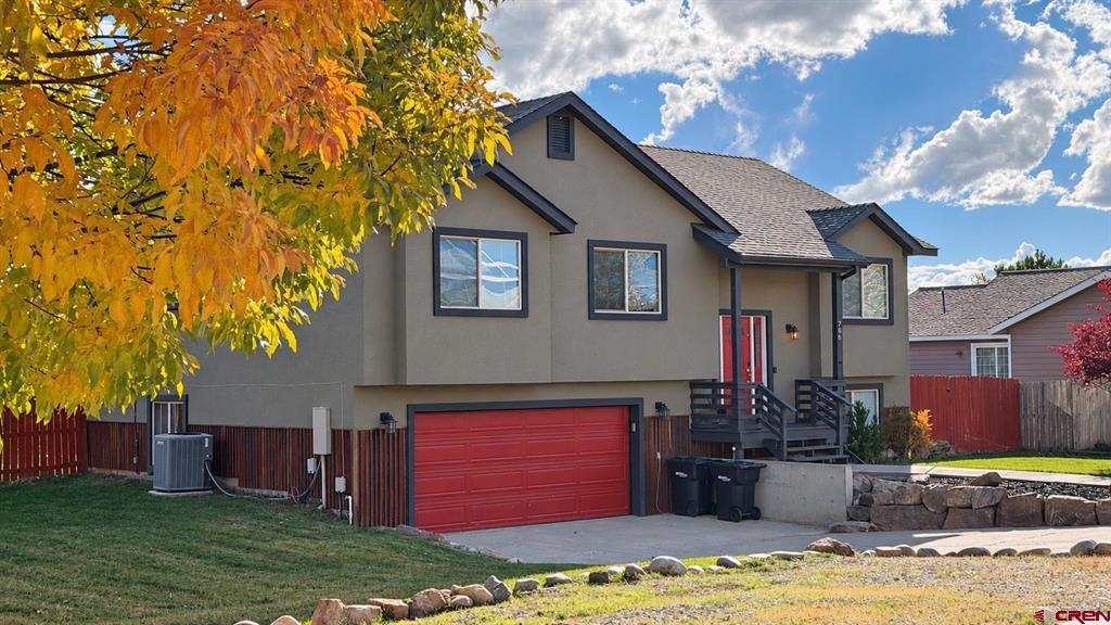 706 Lupine Property Photo 1