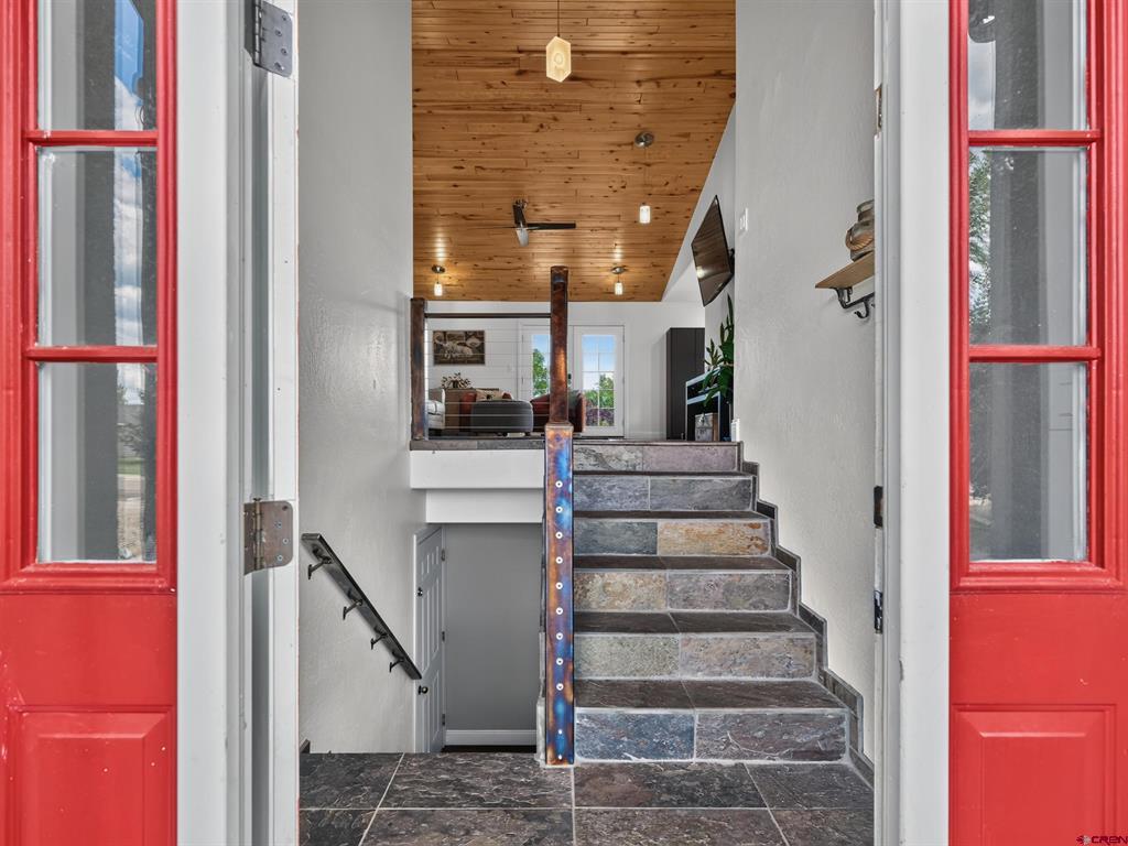 706 Lupine Property Photo 3