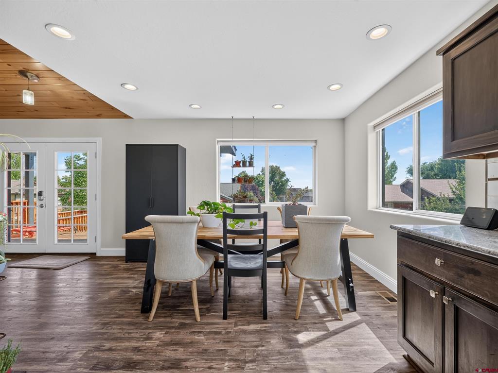 706 Lupine Property Photo 8