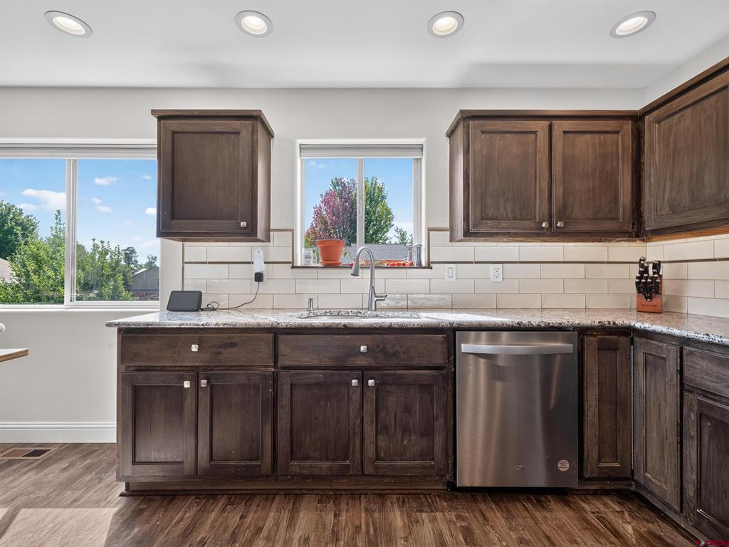 706 Lupine Property Photo 10
