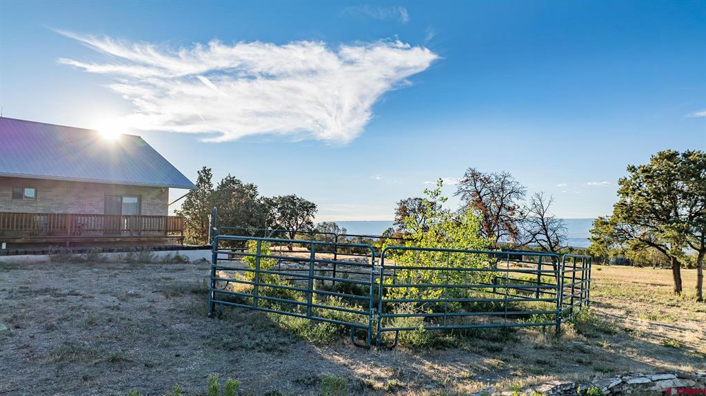 1253 3350 Road Property Photo 8