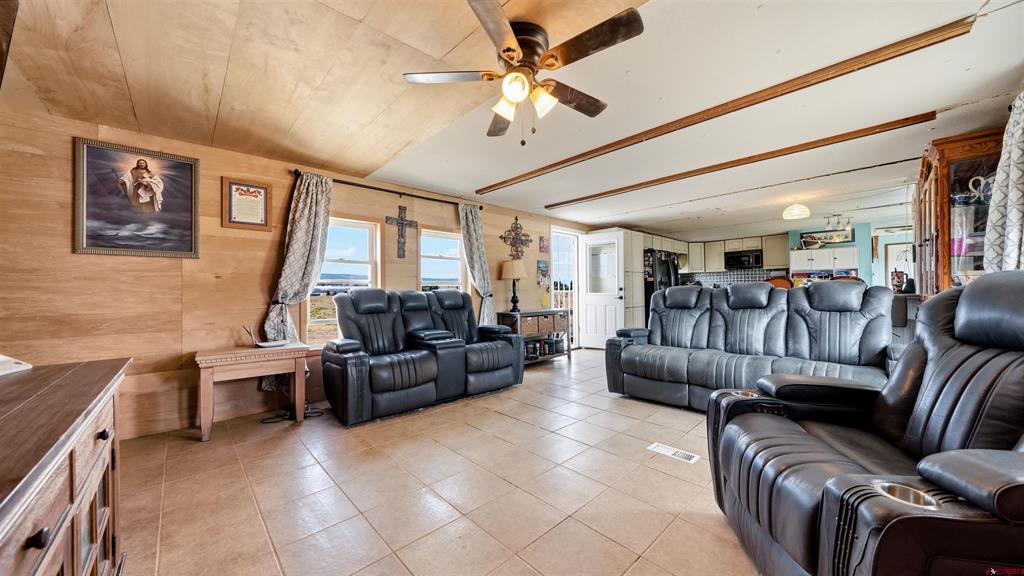 4995 Sundown Road Property Photo 6