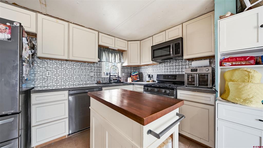 4995 Sundown Road Property Photo 11