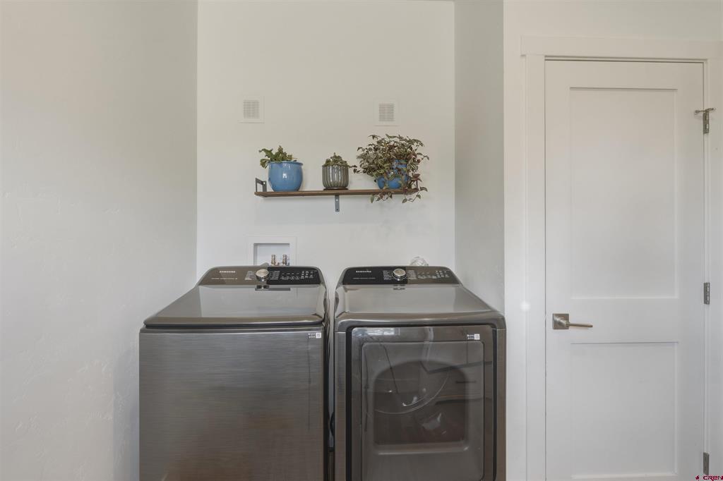 76 Mansions Circle Property Photo 15