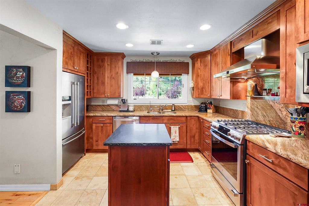 1051 County Road 250 Property Photo 12