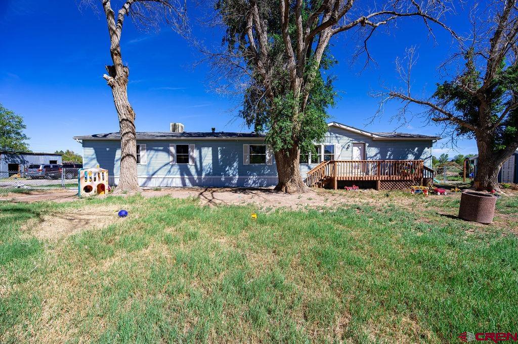 16022 B Road Property Photo 4
