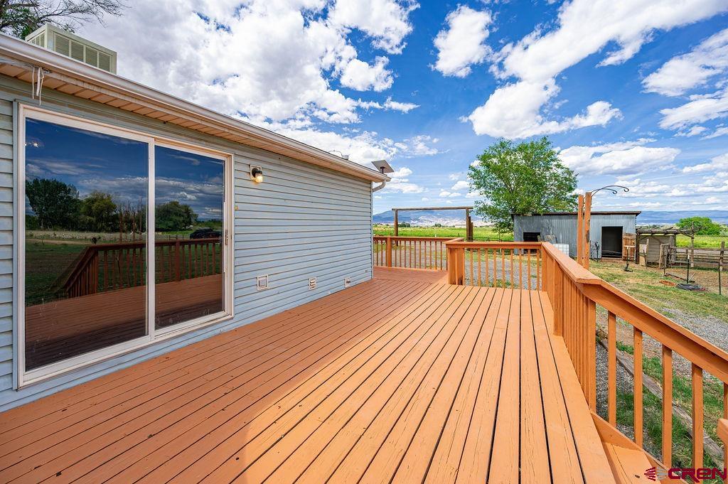 16022 B Road Property Photo 28