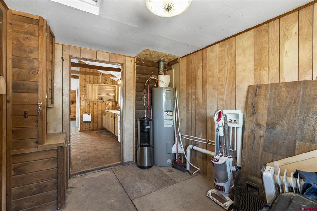 1059 E Stollsteimer Property Photo 15
